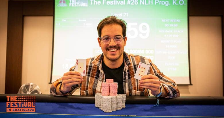 Jonatan med premie etter turneringsseier